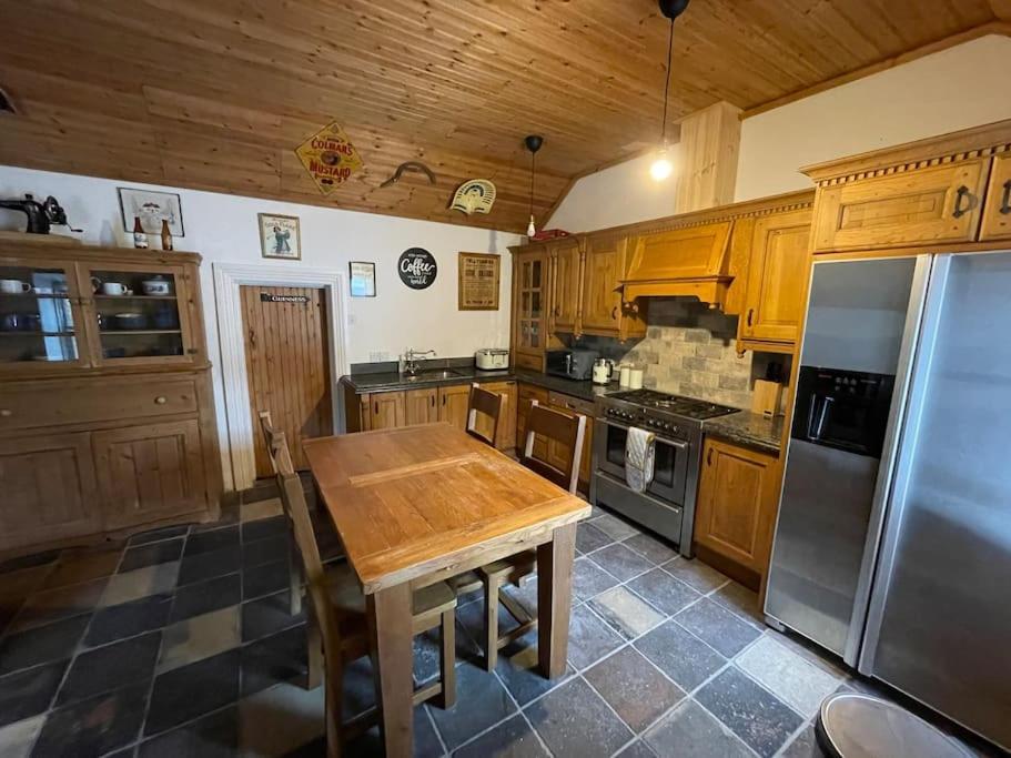 John The Mills Cottage Spahot Tub Private Beach Donegal Town المظهر الخارجي الصورة